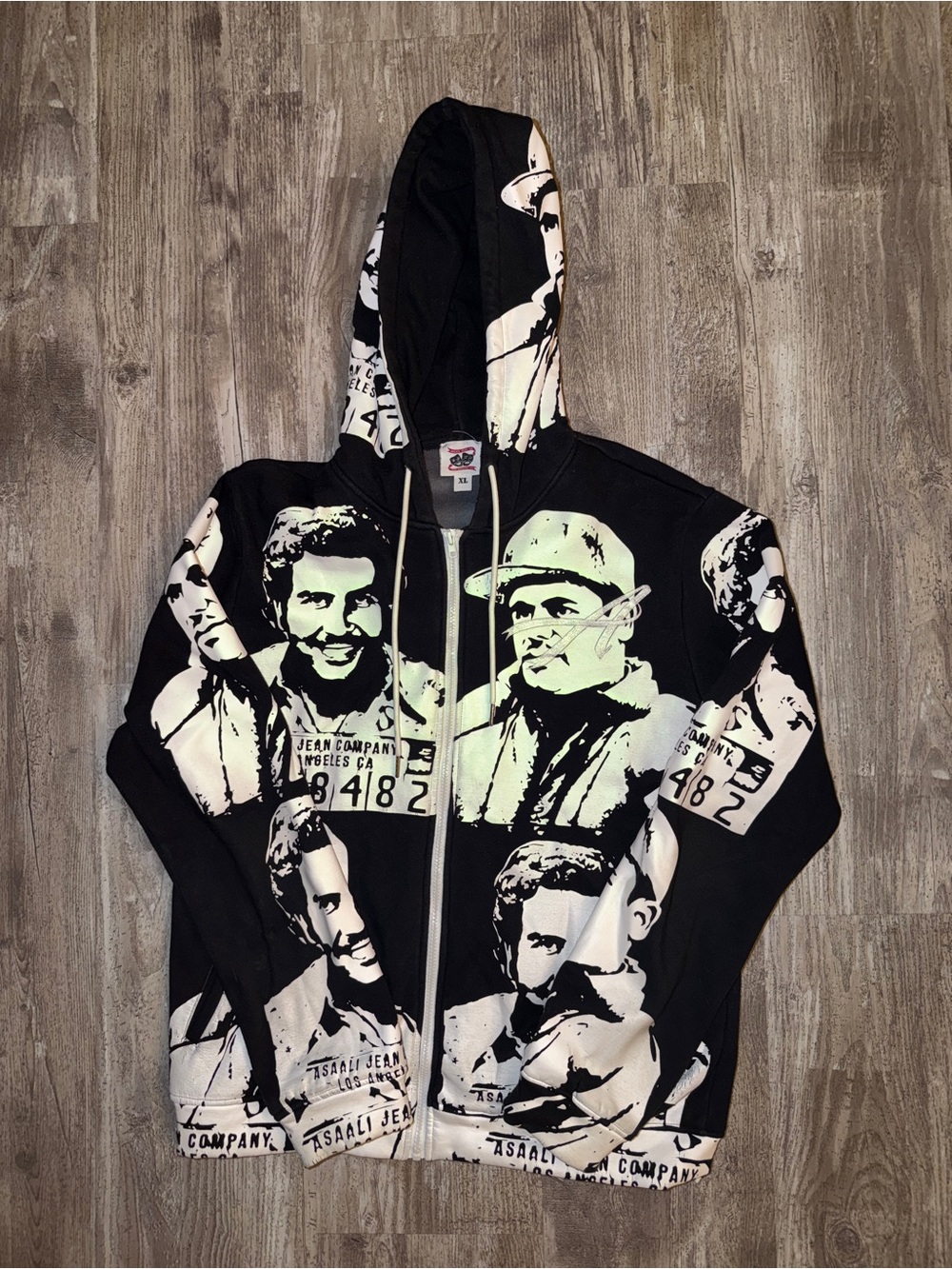 Asaali hoodie men’s black and white color way